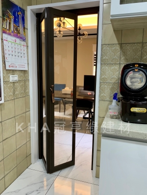內湖 x 折疊門(室內型)